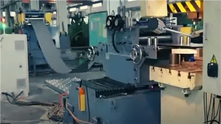 Zigzag Servo Feeder Machine For Heavy Press blanking line