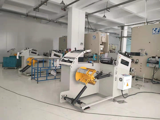 High-Speed Stamping Production Line for Lithium Battery Busbars – 2-in-1 Decoiler Straightener with NC Servo Feeder