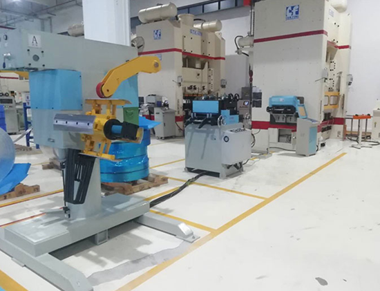 NC Servo Feeder (0.1-3.0mm)