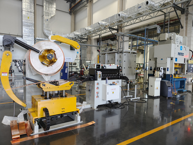 Differences Between 2-in-1 Uncoiler Leveling Line and 3-in-1 Coil Feeder in Stamping Operations